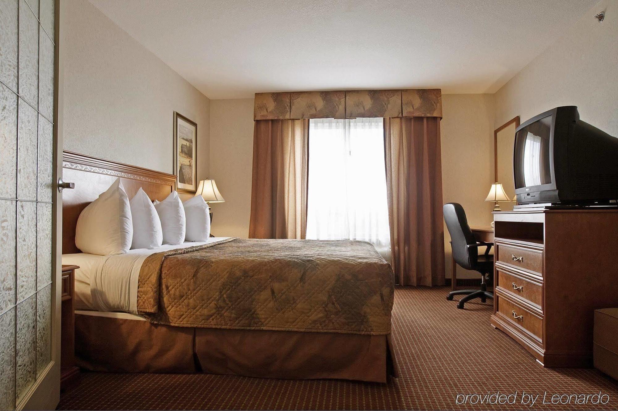 Stonebridge Hotel Dawson Creek Bilik gambar